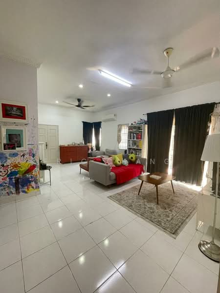 Semi-Detached House for Sale in Kapar (Selangor) - Eric Chang - Living Room - PropertyGuru.com.my