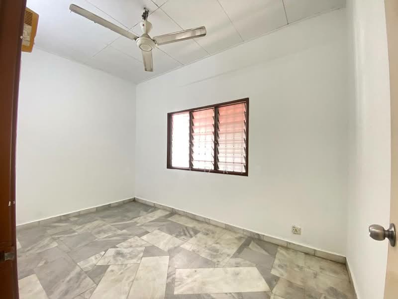 1.5-storey Terraced House for Sale in Bandar Bukit Raja (Klang) - Ali Idris - Interior - PropertyGuru.com.my