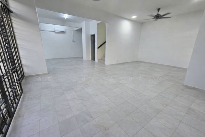Kota Warisan Sepang untuk Untuk Dijual - RM 1,200,000, Mac 2026 - Living Room - PropertyGuru.com.my