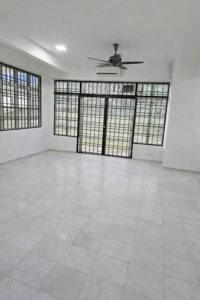 Kota Warisan Sepang untuk Untuk Dijual - RM 1,200,000, Mac 2026 - Living Room - PropertyGuru.com.my