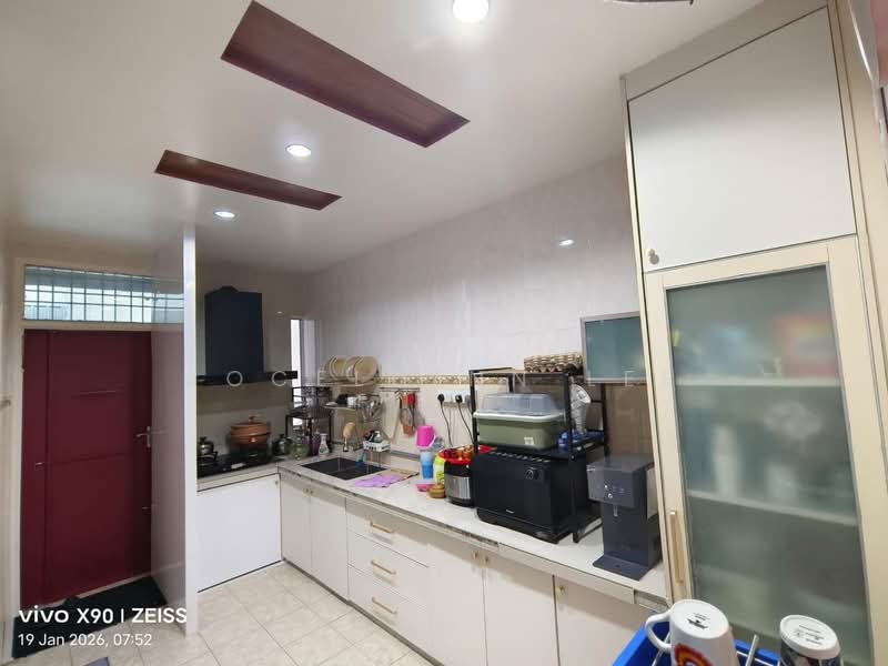 Bungalow for Sale in Taman Teratai Indah (Butterworth) - Jocellynn Lee - Kitchen - PropertyGuru.com.my