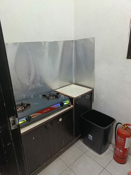 Condominium for Rent at Residensi Damai - Taty Nordin - Kitchen - PropertyGuru.com.my