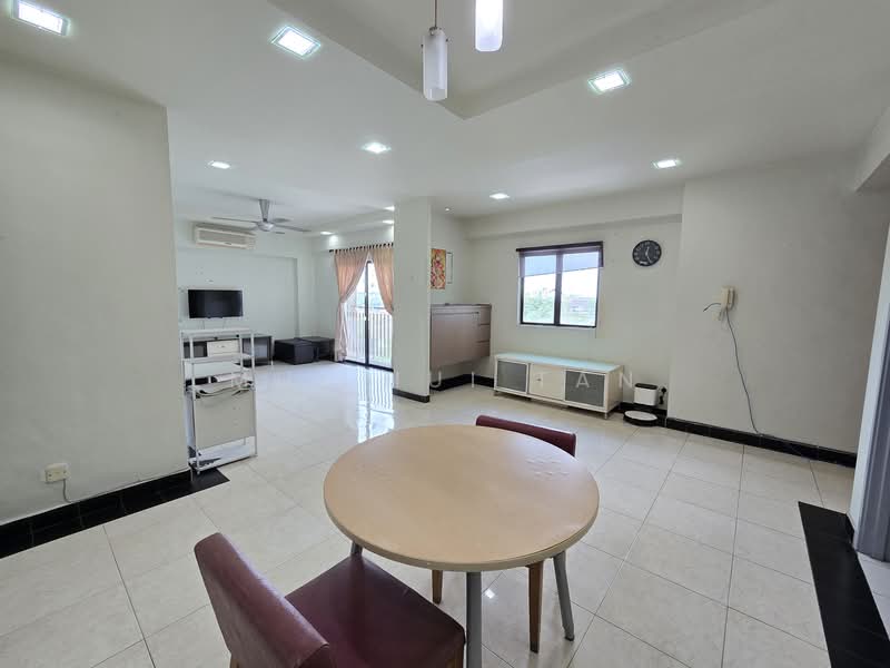 Condominium for Sale at Casa Tebrau @ Seri Palma - Mui Hui Tan - Living Room - PropertyGuru.com.my