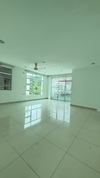 Semi-Detached House for Sale in Relau (Sungai Ara) - Aswad . - Living Room - PropertyGuru.com.my