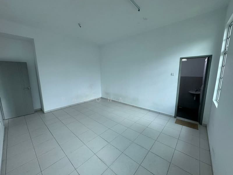 Semi-Detached House for Sale in Pulau Gadong (Klebang) - Ramona Tan - Interior - PropertyGuru.com.my