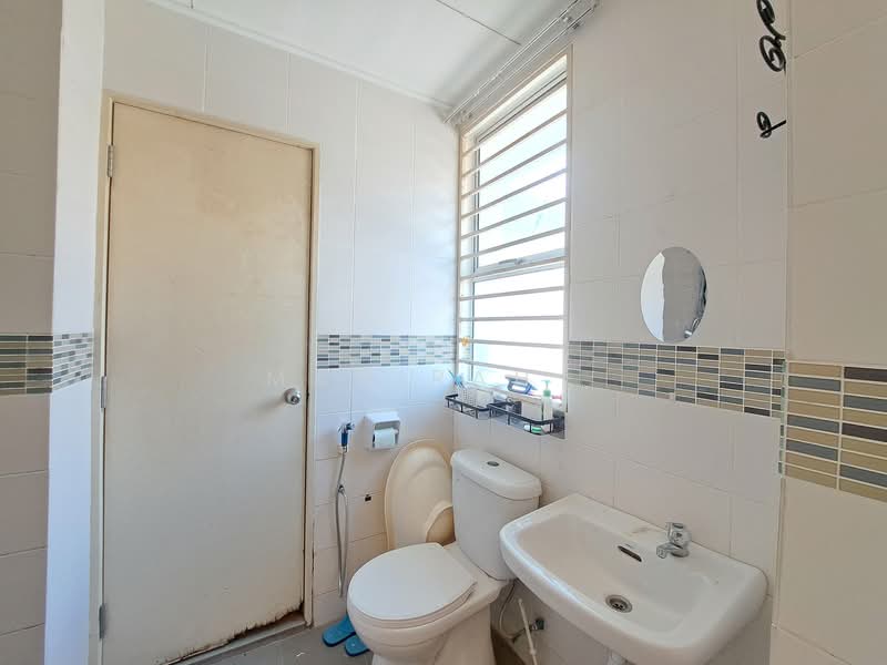 2-storey Terraced House for Sale in Sierra Ukay (Ampang) - Mahirah . - Bathroom - PropertyGuru.com.my