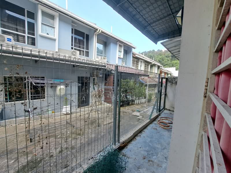 2-storey Terraced House for Sale in Sierra Ukay (Ampang) - Mahirah . - Exterior - PropertyGuru.com.my