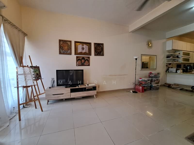 2-storey Terraced House for Sale in Sierra Ukay (Ampang) - Mahirah . - Living Room - PropertyGuru.com.my