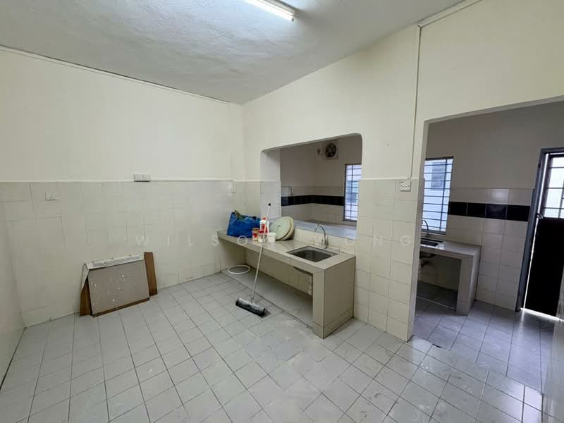Taman Kepong untuk Untuk Disewa - RM 2,300 /bulan, Feb 2026 - Kitchen - PropertyGuru.com.my