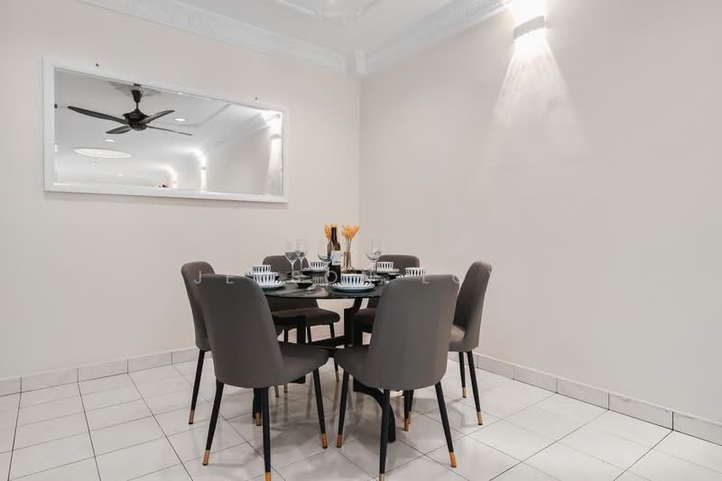 Happy Garden, Old Klang Road untuk Untuk Disewa - RM 3,400 /bulan, Feb 2026 - Dining Room - PropertyGuru.com.my
