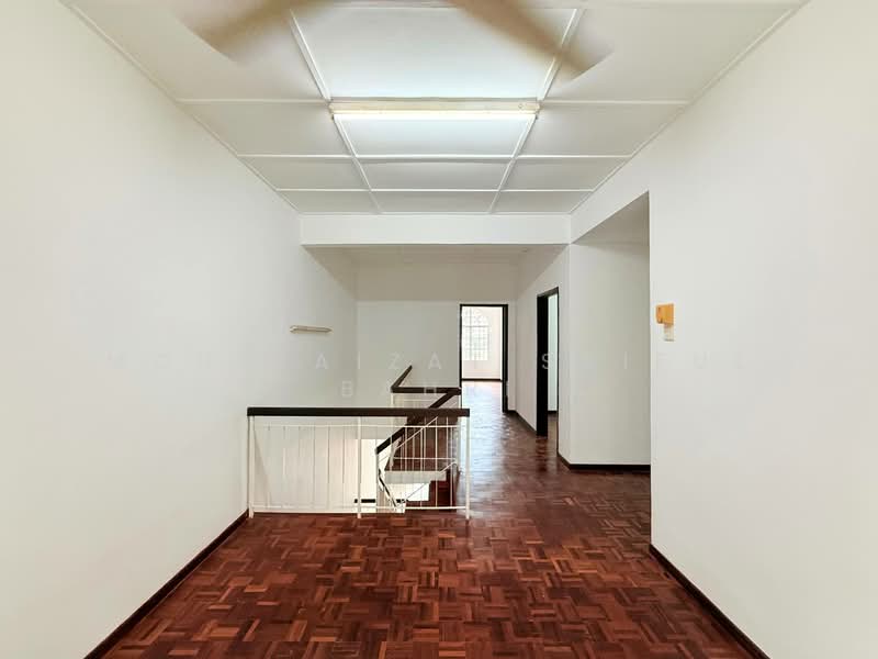 2-storey Terraced House for Sale in Presint 9 (Putrajaya) - Mohd Aizat Saiful Bahri - Corridor - PropertyGuru.com.my