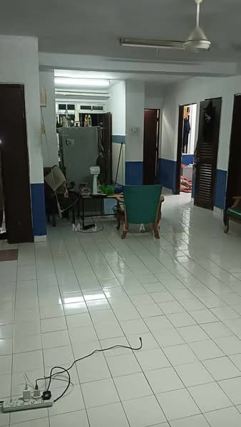 Apartment for Sale at Tanjong Puteri Apartment - MJ Lai - Living Room - PropertyGuru.com.my