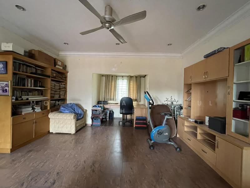 Bungalow for Sale in Kampung Tunku (Petaling Jaya) - Mohd Aizat Saiful Bahri - Study - PropertyGuru.com.my