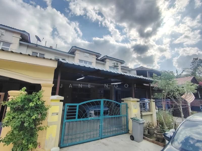 2-storey Terraced House for Sale in Johor Bahru (Johor) - Jane Ngoi - Exterior - PropertyGuru.com.my