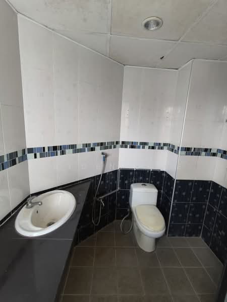 Condominium for Sale at City Garden Palm Villa Condominium - Jayden Loke - Bathroom - PropertyGuru.com.my