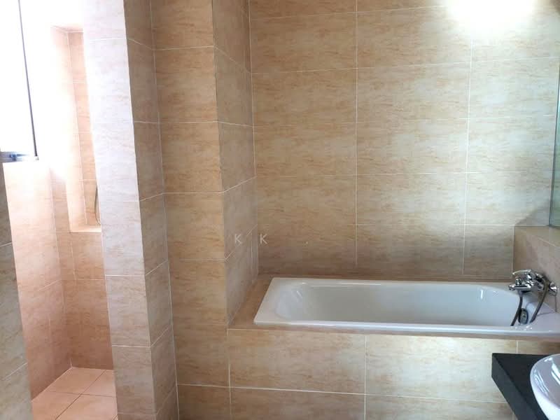 Semi-Detached House for Sale in Seputeh (Kuala Lumpur) - KK . - Bathroom - PropertyGuru.com.my