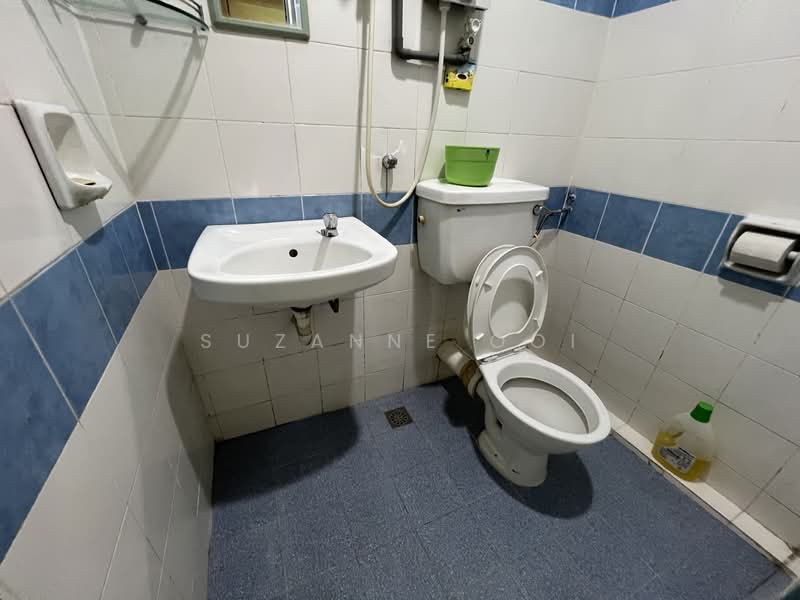 Apartment for Sale at Gambier Heights - Suzanne Ooi - Bathroom - PropertyGuru.com.my