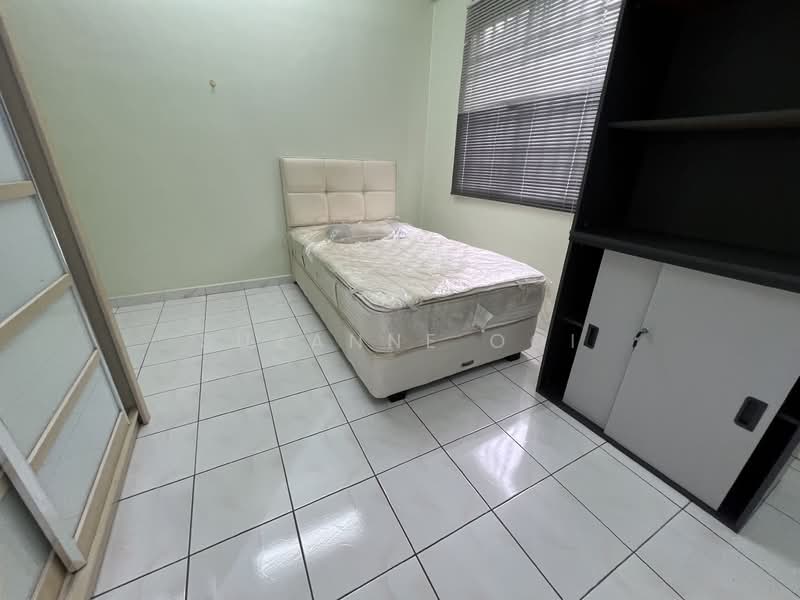 Apartment for Sale at Gambier Heights - Suzanne Ooi - Bedroom - PropertyGuru.com.my