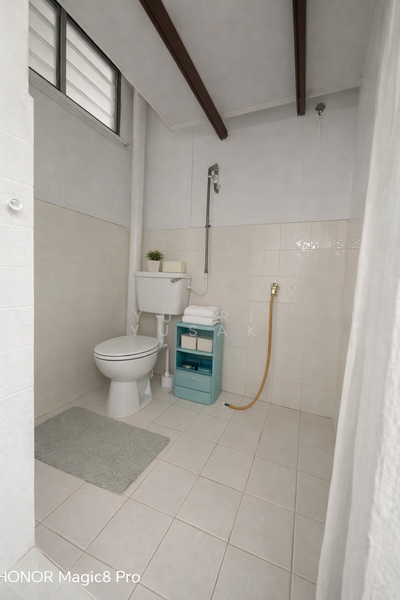 Flat for Sale at Taman Putri Kulai - Yusri Yusak - Bathroom - PropertyGuru.com.my