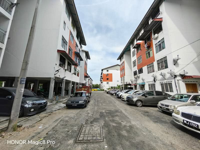 Flat for Sale at Taman Putri Kulai - Yusri Yusak - Exterior - PropertyGuru.com.my