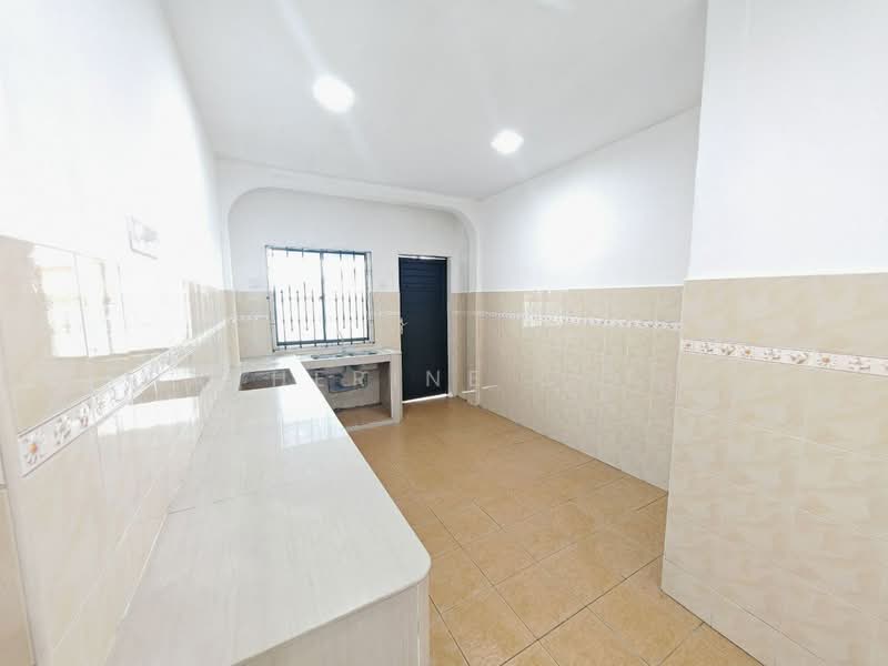 1-storey Terraced House for Rent in Taman Sri Skudai (Skudai) - Catherine Chiah - Kitchen - PropertyGuru.com.my