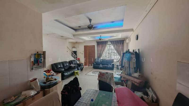 Taman Anggerik Perdana untuk Untuk Dijual - RM 489,000, Feb 2026 - Living Room - PropertyGuru.com.my