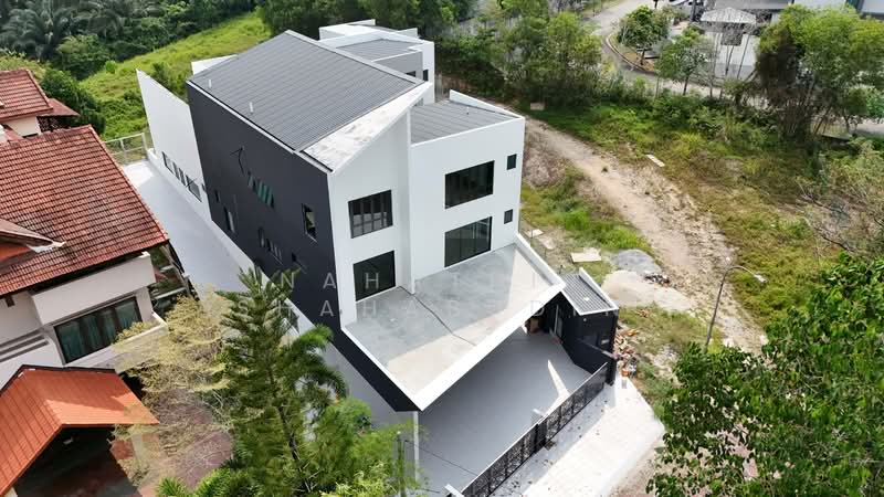 Bungalow for Sale in Bukit Jelutong (Shah Alam) - Nahathir Shahabudin - Exterior - PropertyGuru.com.my