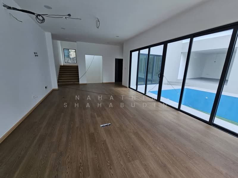 Bungalow for Sale in Bukit Jelutong (Shah Alam) - Nahathir Shahabudin - Living Room - PropertyGuru.com.my