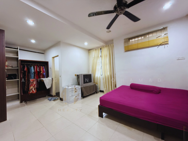 2-storey Terraced House for Sale in Kampung Tok Adis (Kuala Ibai) - Alias Bin Mohamad - Bedroom - PropertyGuru.com.my