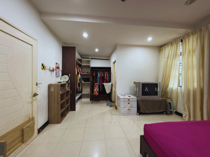 2-storey Terraced House for Sale in Kampung Tok Adis (Kuala Ibai) - Alias Bin Mohamad - Bedroom - PropertyGuru.com.my
