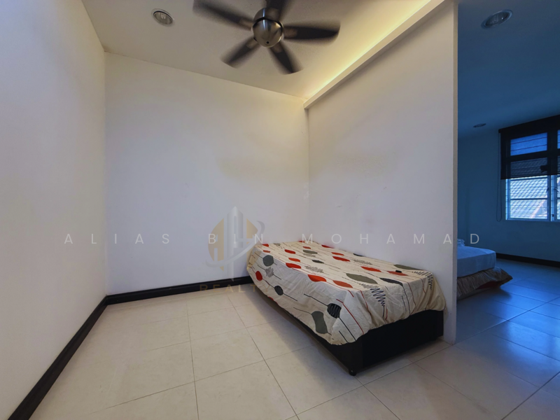 2-storey Terraced House for Sale in Kampung Tok Adis (Kuala Ibai) - Alias Bin Mohamad - Bedroom - PropertyGuru.com.my