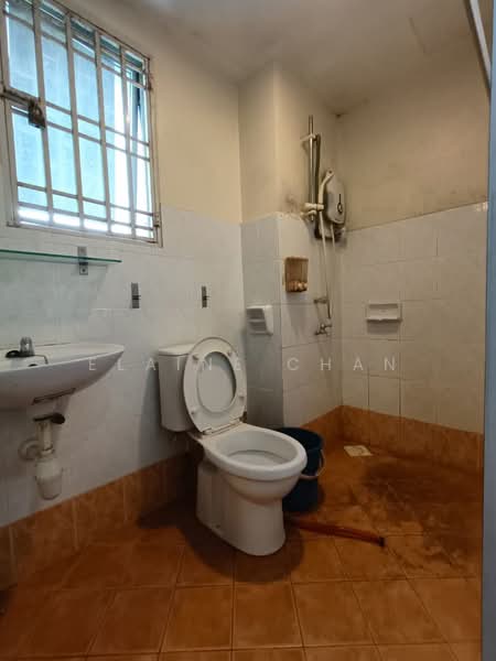Apartment for Rent at Permas Ville Apartment - Elaine Chan - Bathroom - PropertyGuru.com.my
