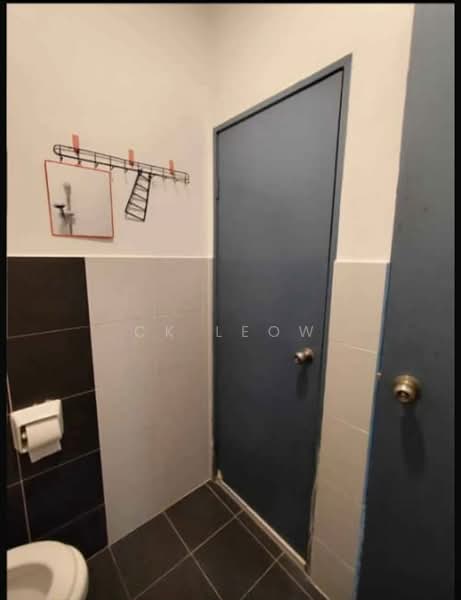 2-storey Terraced House for Sale in Nusantara Prima (Gelang Patah) - Ck Leow - Bathroom - PropertyGuru.com.my