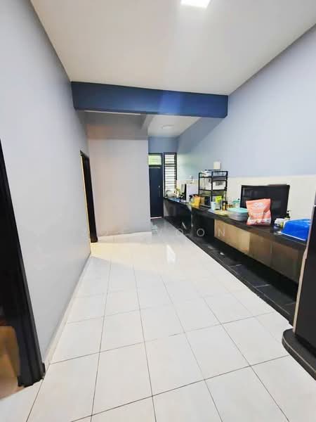 1-storey Terraced House for Sale in Taman Mount Austin (Tebrau) - Zoe Voon - Kitchen - PropertyGuru.com.my