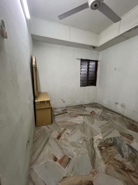 2-storey Terraced House for Sale in Taman Pengkalan Barat (Ipoh) - Amie Chong - Bedroom - PropertyGuru.com.my