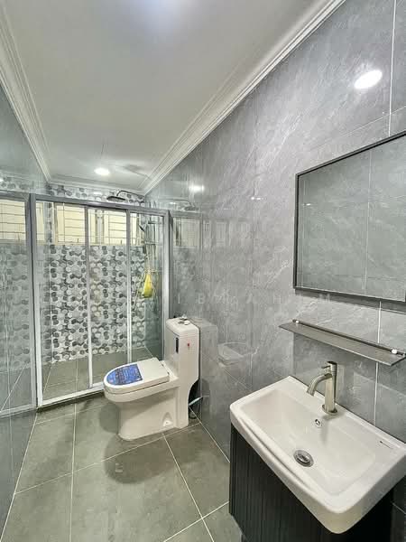 Condominium for Sale at Villa Wangsamas - Azli Ibrahim - Bathroom - PropertyGuru.com.my