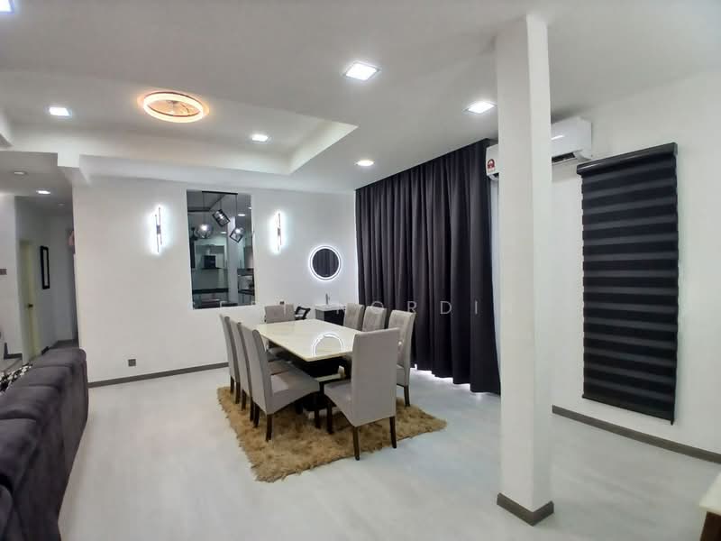 Seksyen 7 untuk Untuk Dijual - RM 1,350,000, Feb 2026 - Dining Room - PropertyGuru.com.my