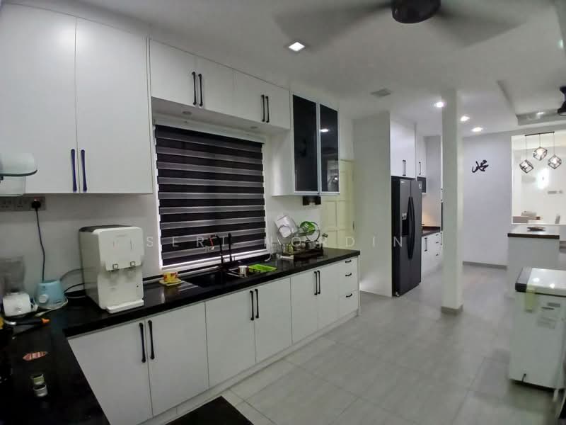 Seksyen 7 untuk Untuk Dijual - RM 1,350,000, Feb 2026 - Kitchen - PropertyGuru.com.my