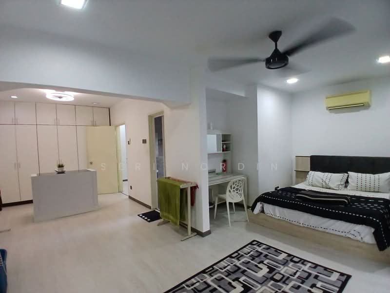 Seksyen 7 untuk Untuk Dijual - RM 1,350,000, Feb 2026 - Bedroom - PropertyGuru.com.my