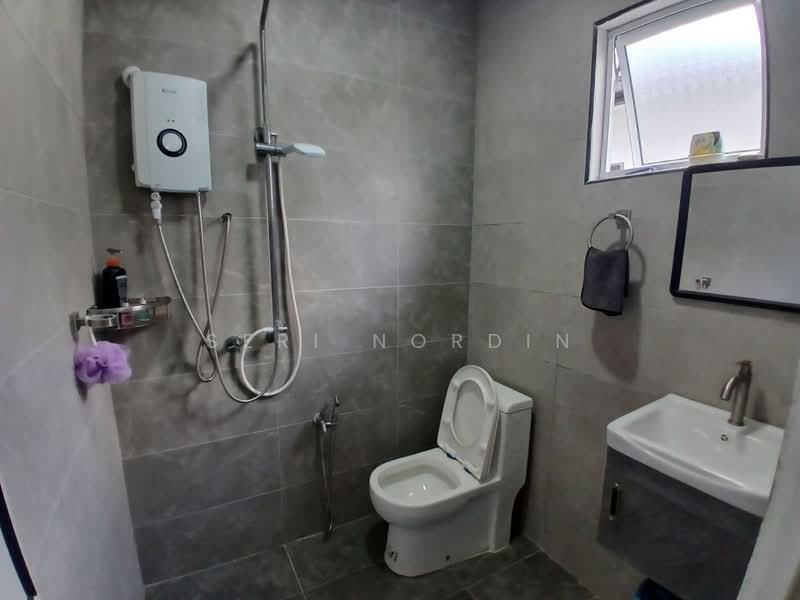 Seksyen 7 untuk Untuk Dijual - RM 1,350,000, Feb 2026 - Bathroom - PropertyGuru.com.my