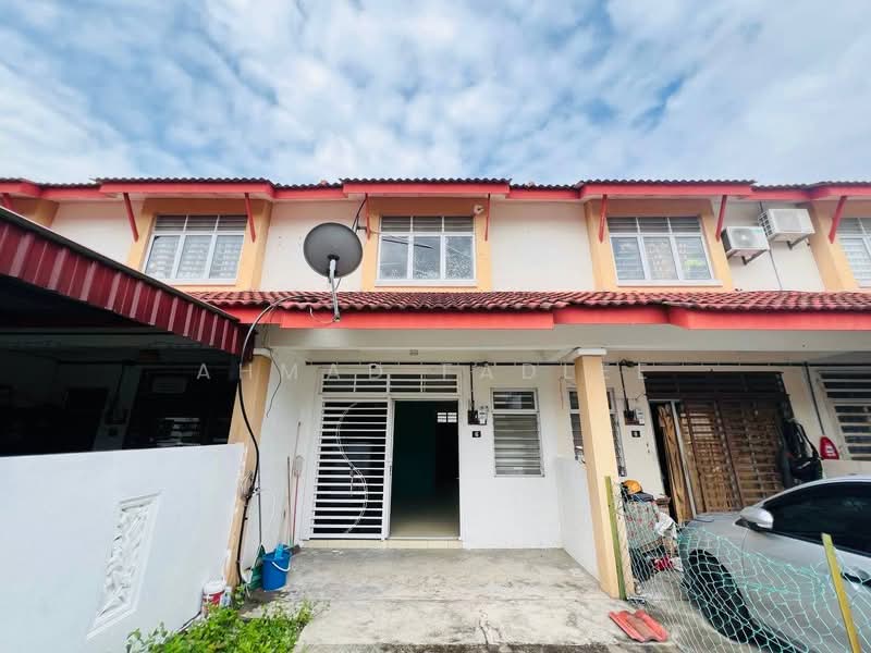 2-storey Terraced House for Sale in Sepang (Selangor) - Ahmad Fadlee - PropertyGuru.com.my