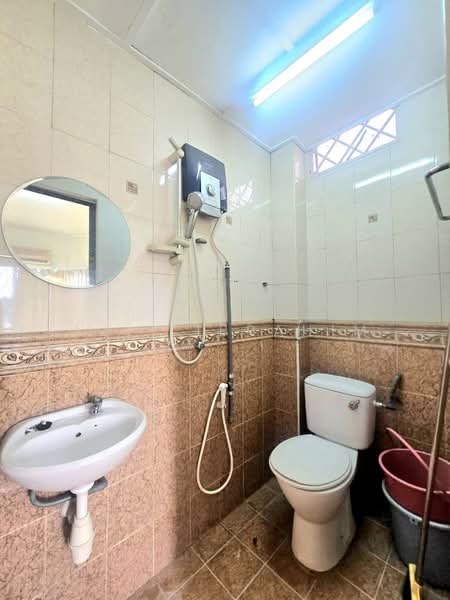 Kenari Court untuk Untuk Dijual - RM 295,000, Feb 2026 - Bathroom - PropertyGuru.com.my