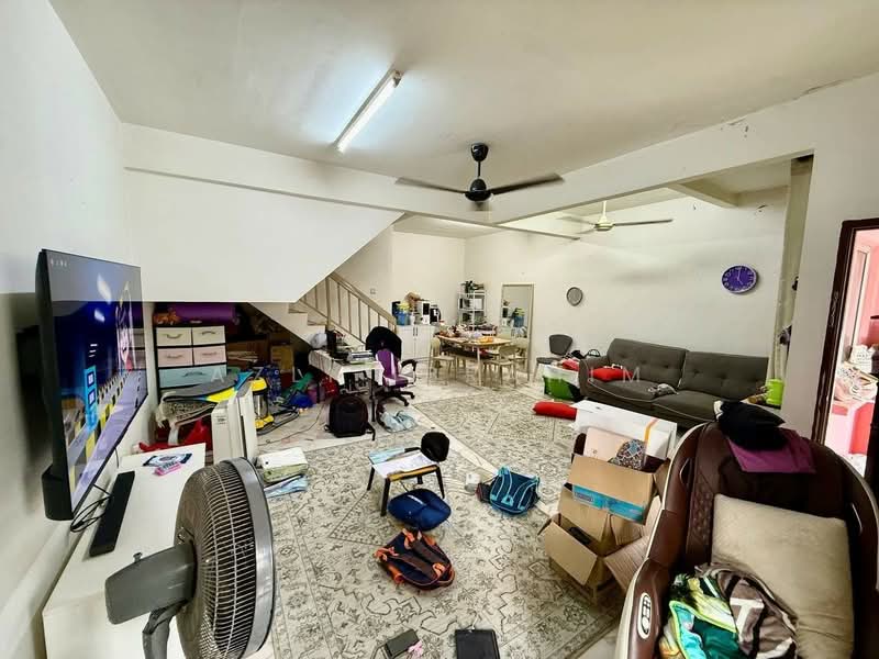 Taman Universiti untuk Untuk Dijual - RM 499,000, Feb 2026 - Living Room - PropertyGuru.com.my