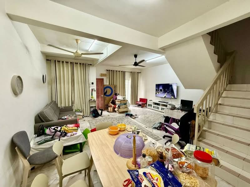 Taman Universiti untuk Untuk Dijual - RM 499,000, Feb 2026 - Living Room - PropertyGuru.com.my
