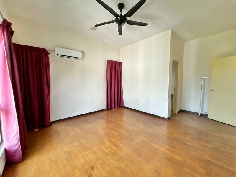 Bungalow for Sale in Taman Prima Saujana (Kajang) - Abdul Qadir - PropertyGuru.com.my