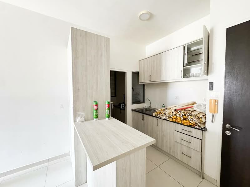 Seasons Garden Residences untuk Untuk Dijual - RM 400,000, Mac 2026 - Kitchen - PropertyGuru.com.my