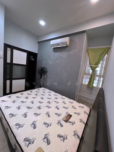 University Place (Plaza Ivory) untuk Untuk Disewa - RM 2,000 /bulan, Mac 2026 - Bedroom - PropertyGuru.com.my