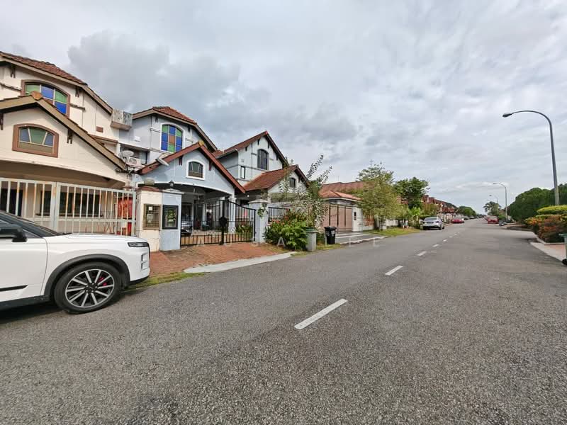 2-storey Terraced House for Sale in Taman Impian Emas (Skudai) - Sausa Lee - Exterior - PropertyGuru.com.my