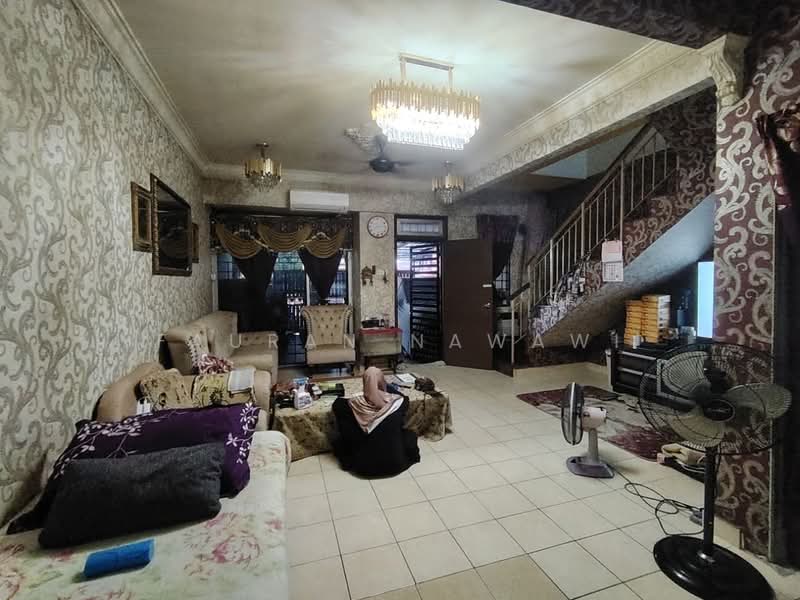 2-storey Terraced House for Sale in Semenyih (Selangor) - Fauran Nawawi - PropertyGuru.com.my
