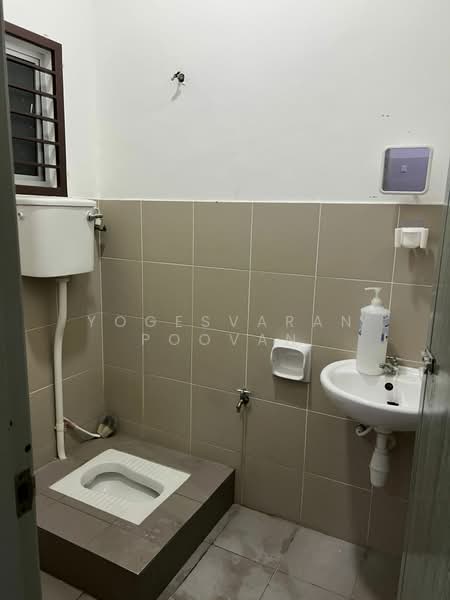 2-storey Terraced House for Rent in Taman Saga (Klang) - Yogesvaran Poovan - Bathroom - PropertyGuru.com.my